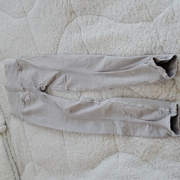 27. Free People Good Karma Leggings Ice Grey - Picture 7 of 13